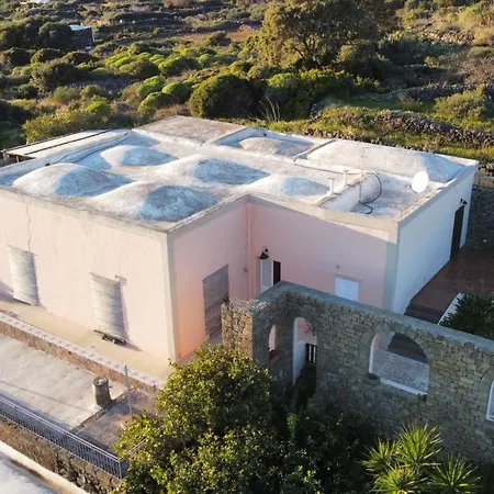 Holiday home Pantelleria Dammusi Belvedere Scauri (Sicily)