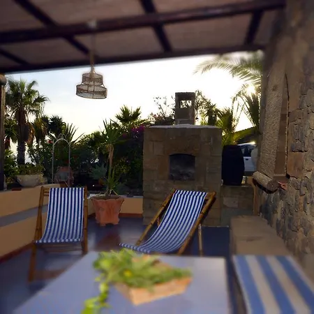 Pantelleria Dammusi Belvedere * Scauri (Sicily)